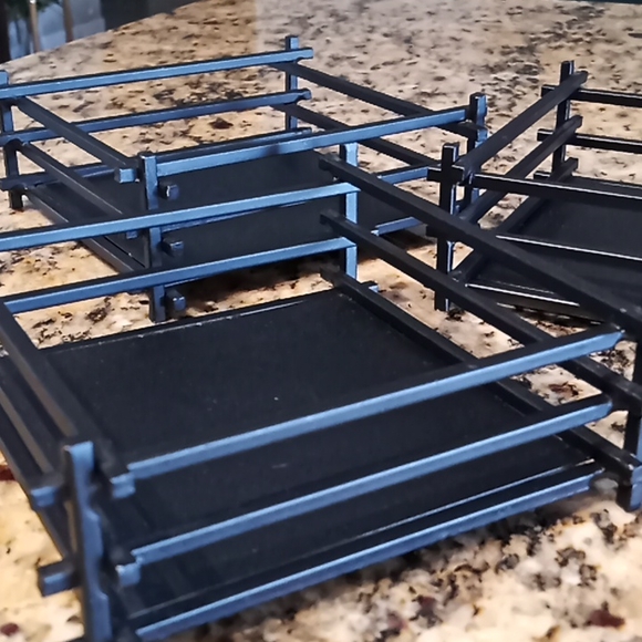 Set of 3 Candles with Metal Stand. 3 Different Beautiful Designs. - Picture 15 of 16